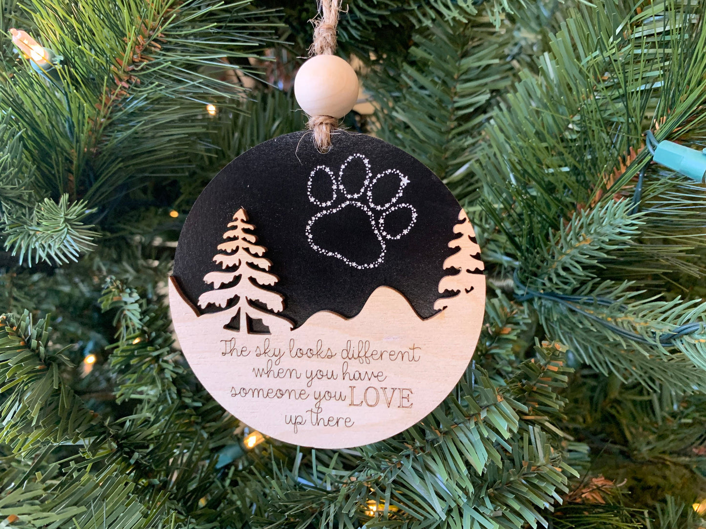 Memorial Ornament, The sky looks different when you have someone you love up there, Remembrance Gift, Cat Memorial Ornament, Dog Memorial