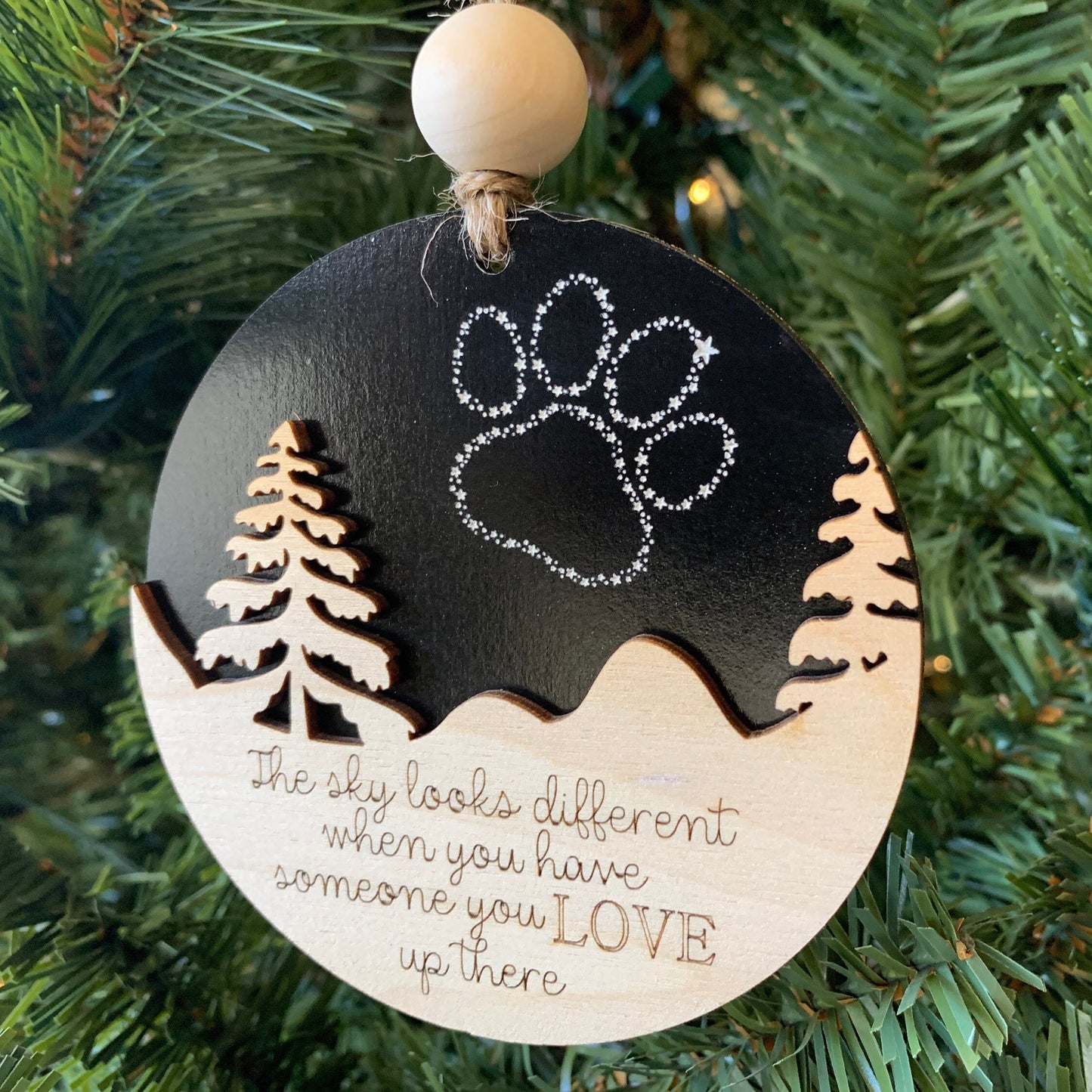 Memorial Ornament, The sky looks different when you have someone you love up there, Remembrance Gift, Cat Memorial Ornament, Dog Memorial